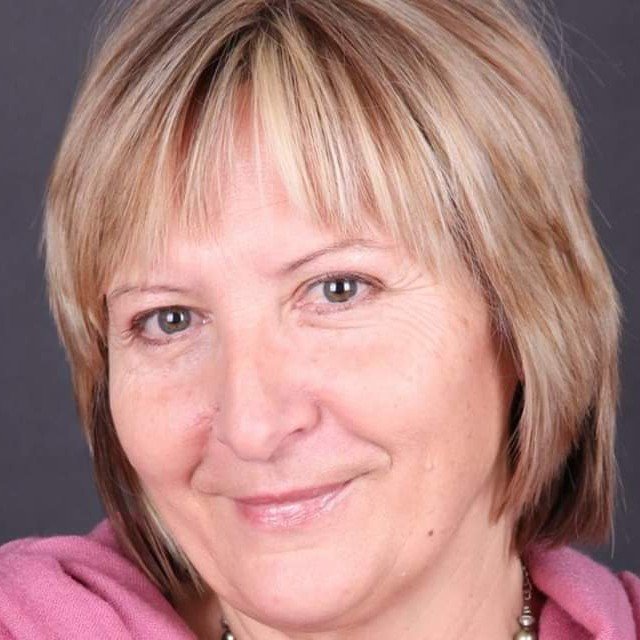 MIRNA HABUNEK